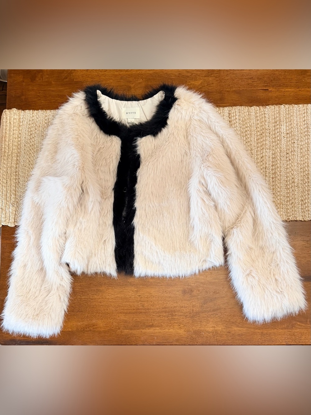 Cream/Ivory Faux Fur Cropped Jacket size Lg